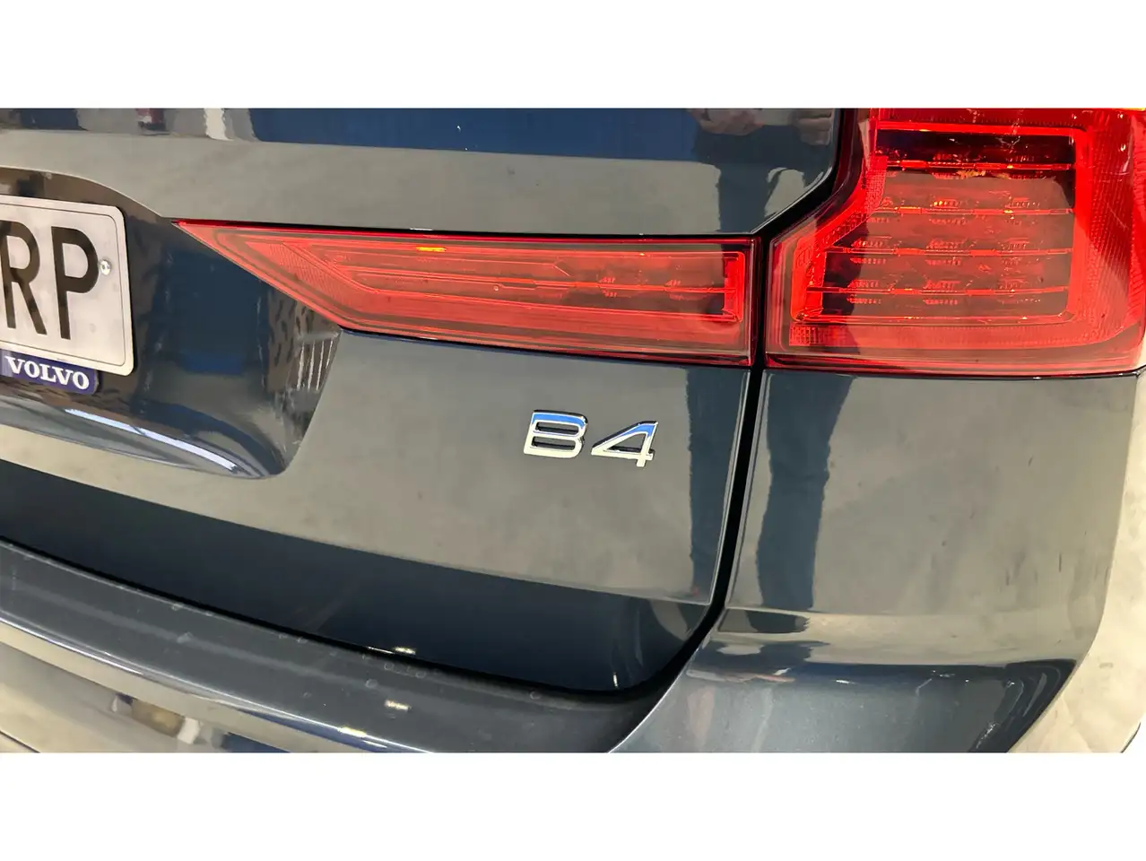 Volvo XC60 B4 Essential FWD Aut. — Galerie du véhicule 27