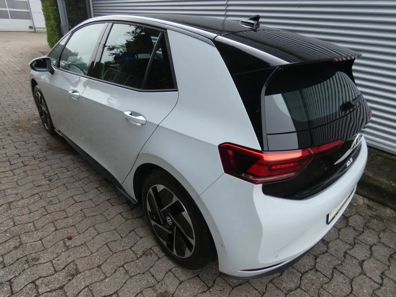 Volkswagen ID.3 Pro LED Navi SHZ RKamera PDC ACC AKlima Klima — Galería del vehículo 10