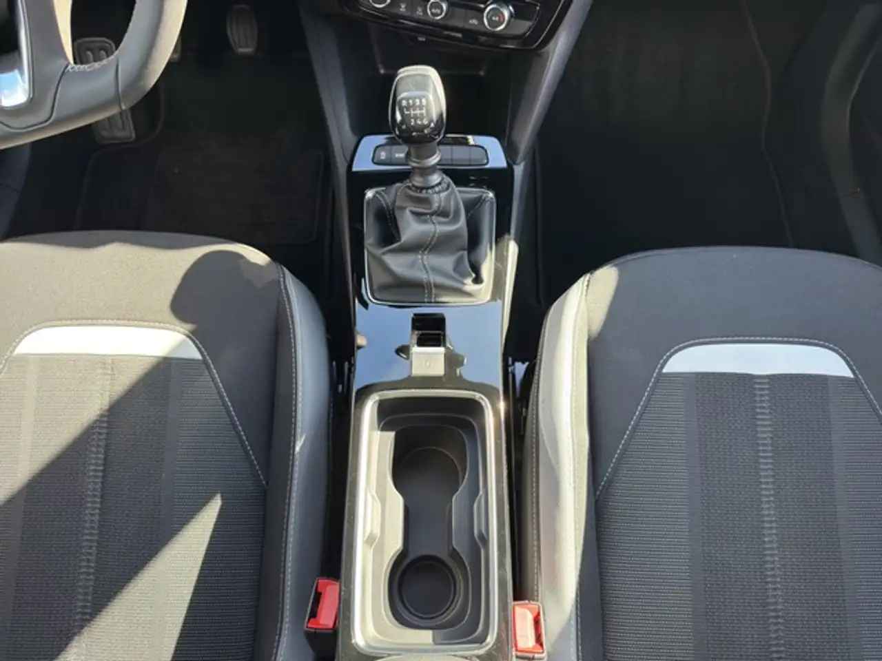 Opel Mokka 1.2 GS Line +CARPLAY+KAMERA+LED+ALLWETTER++ — معرض صور السيارة 11