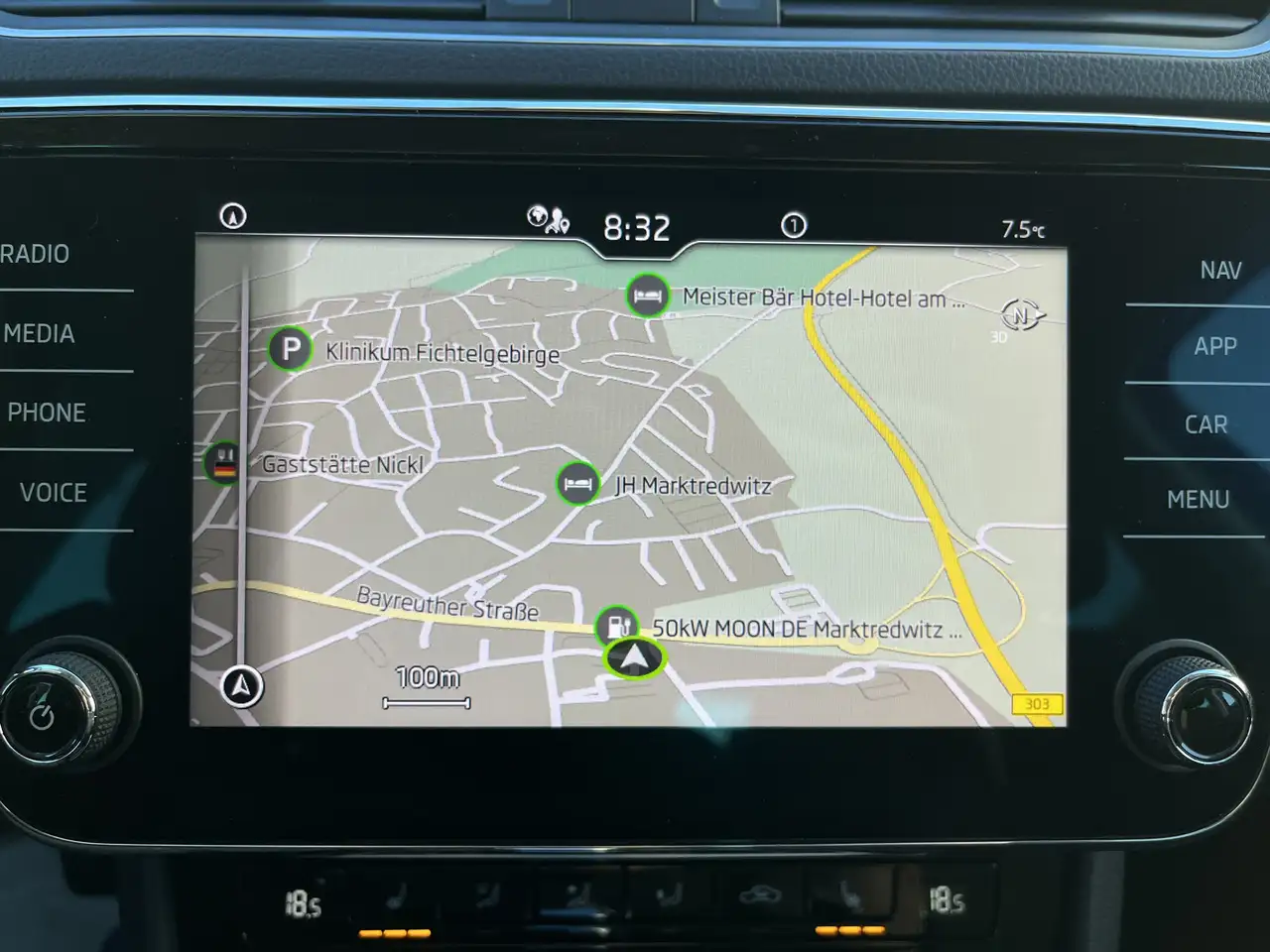 Skoda Superb Combi 1.5 TSI DSG Ambition Navi SHZ ACC LED PDC DA — معرض صور السيارة 21