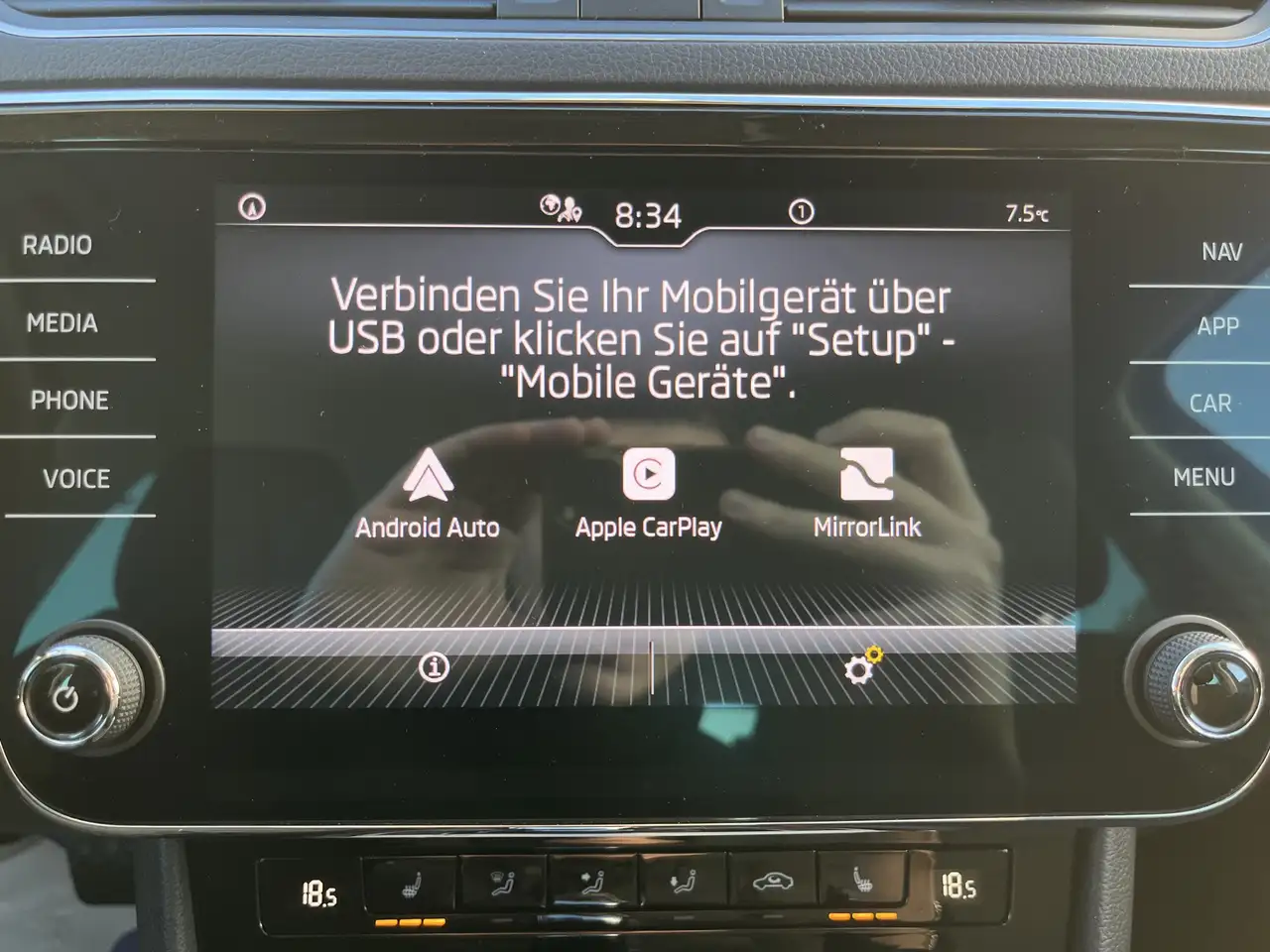 Skoda Superb Combi 1.5 TSI DSG Ambition Navi SHZ ACC LED PDC DA — معرض صور السيارة 23