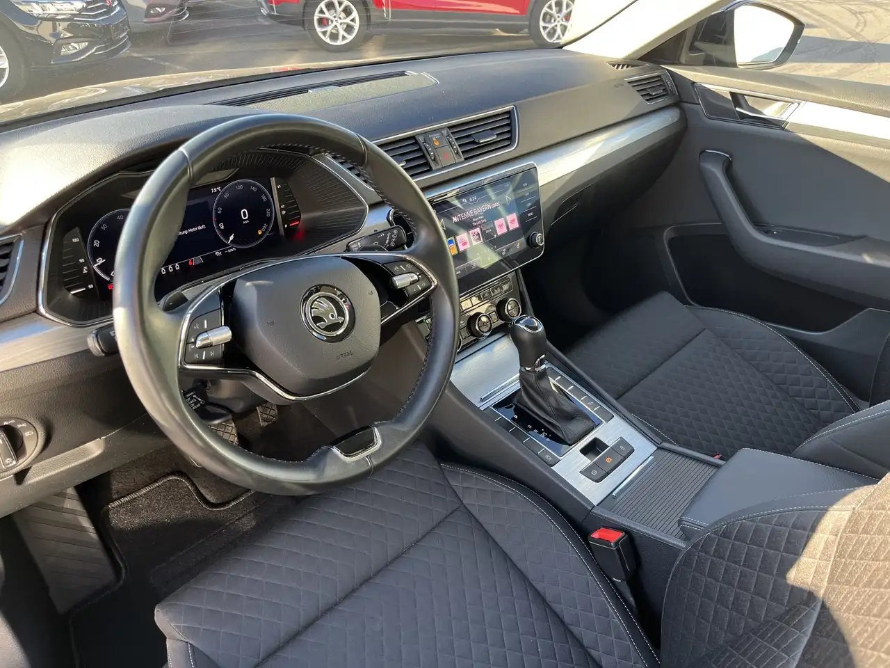 Skoda Superb Combi 1.5 TSI DSG Ambition Navi SHZ ACC LED PDC DA — معرض صور السيارة 11