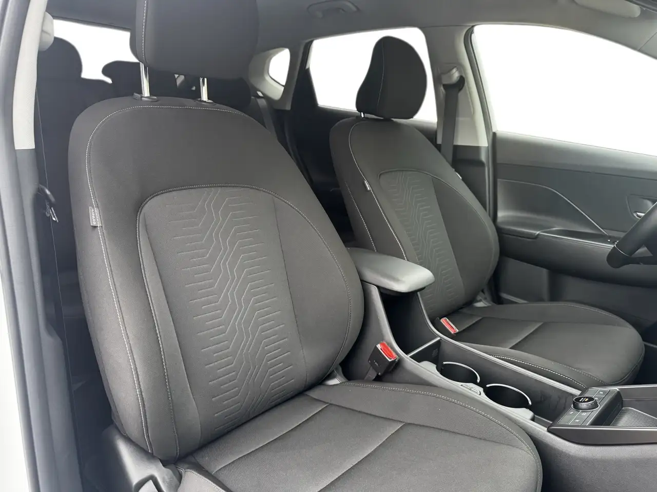 Hyundai KONA +KAMERA+LED+SMART-KEY+NAVI+ — معرض صور السيارة 9