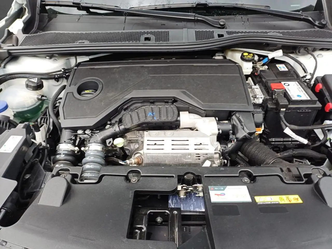 Opel Mokka . Elegance. 1.2 — معرض صور السيارة 5