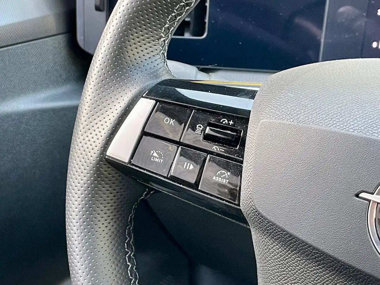 Opel Astra L ST GS-Line *360°KAMERA*KEYLESS*AGR*PDC VORNE* — Galerie du véhicule 13