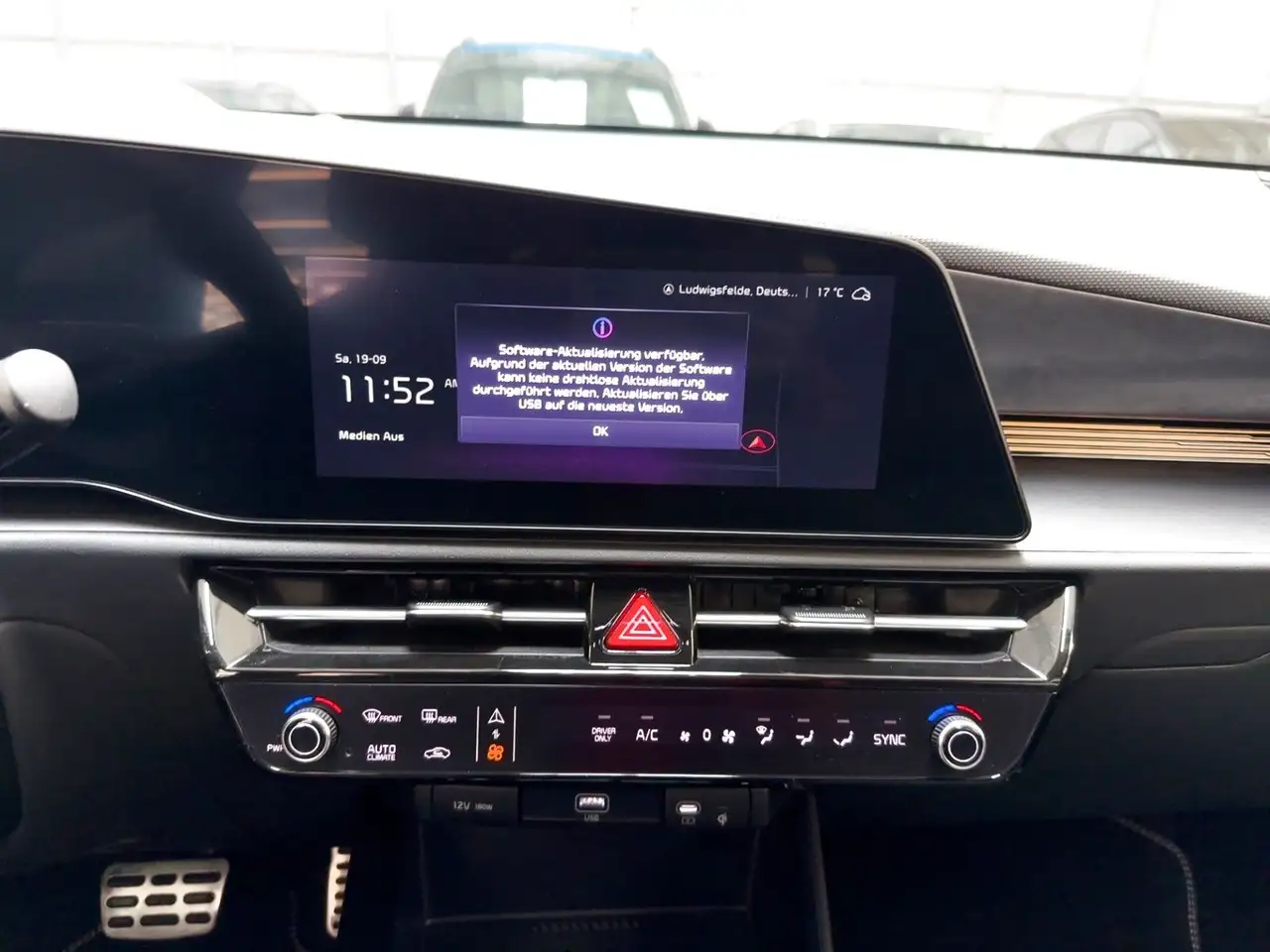 Kia e-Niro e-Niro Inspiration 64,8kWh|ACC|LED|Kamera — Galerie du véhicule 11