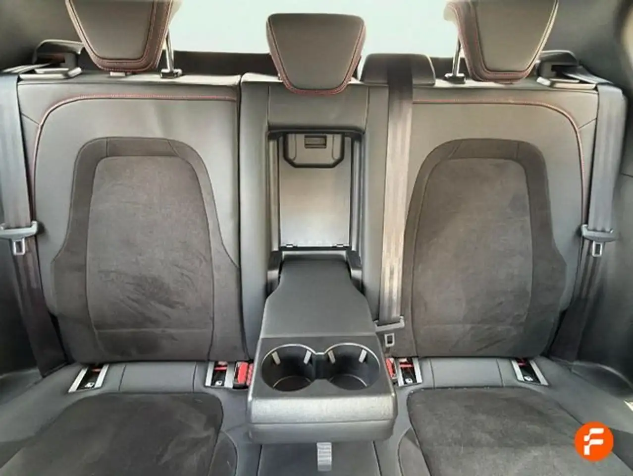 Ford Focus 2.3 Ecoboost ST Edition — Galerie du véhicule 18