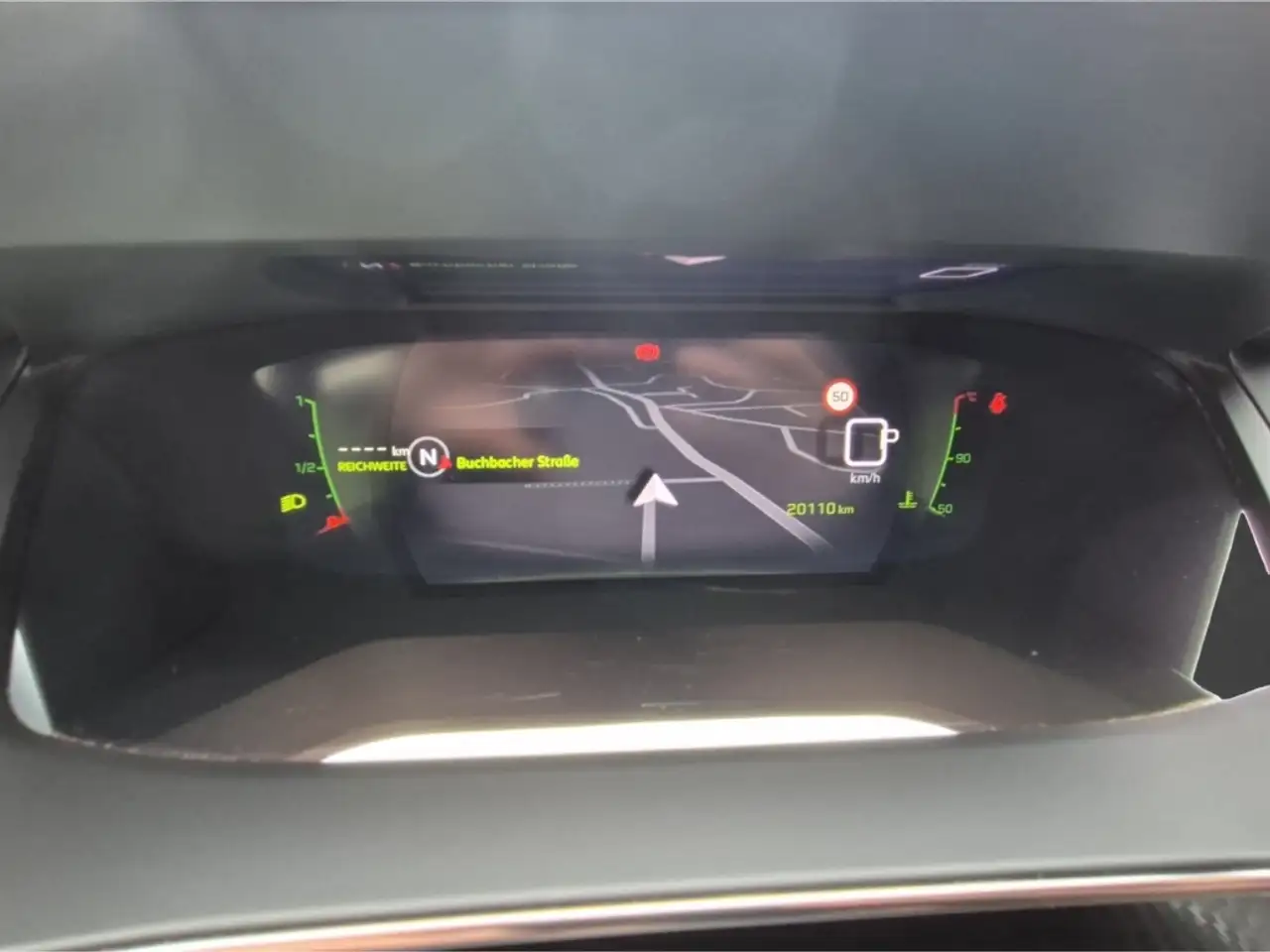 Peugeot 208 GT PT 100 EAT8 Navi LED Klimaautom Fahrerprofil DA — معرض صور السيارة 15
