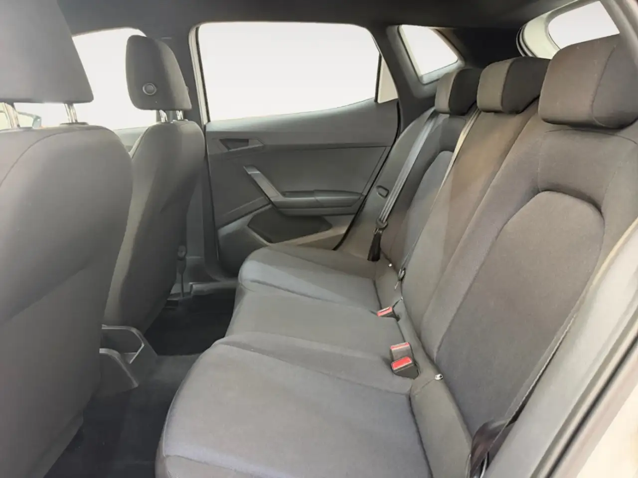 SEAT Ibiza FR Line ALLWETTER NAV LED DIG-DISPLAY SITZ.HZG TEM — Galería del vehículo 12