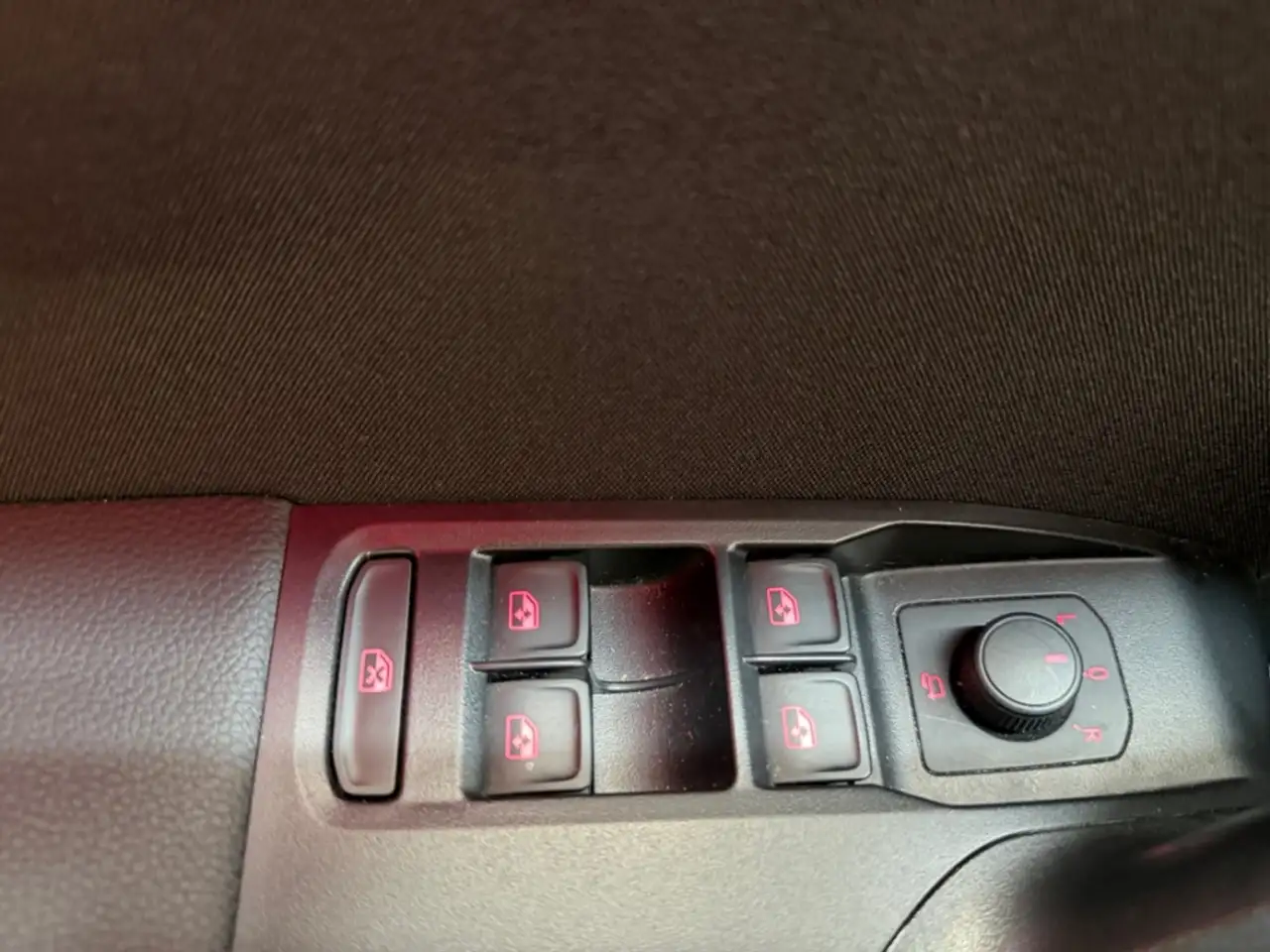 SEAT Ibiza FR Line ALLWETTER NAV LED DIG-DISPLAY SITZ.HZG TEM — Galería del vehículo 20