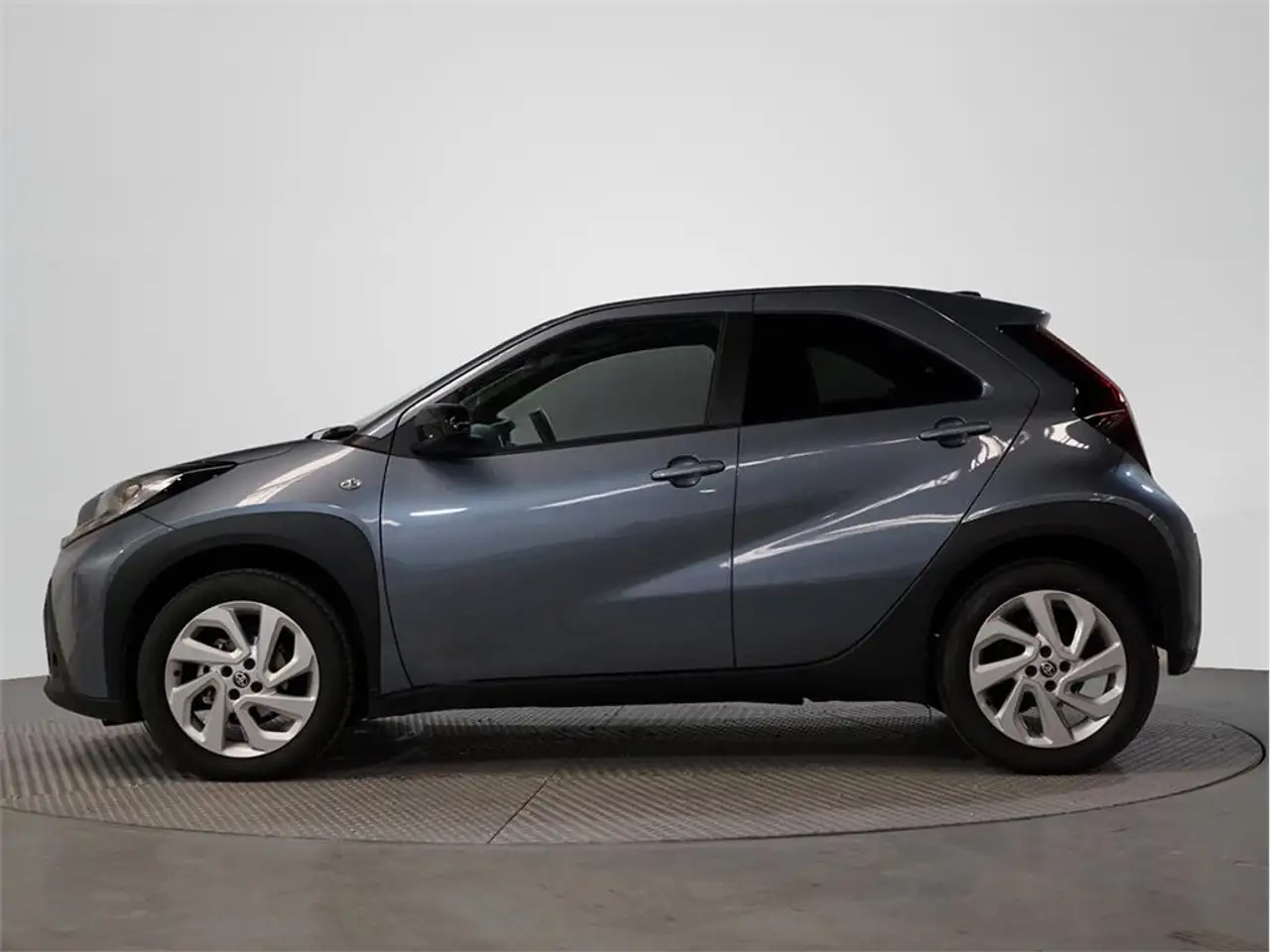 Toyota Aygo 1.0 VVT-I 72CV Play — Galería del vehículo 5