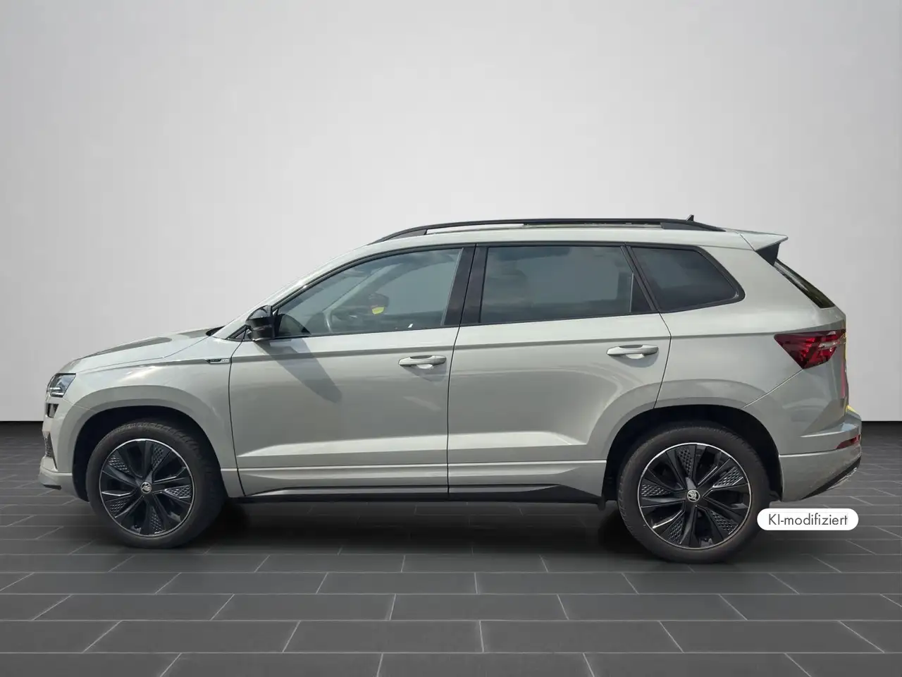 Skoda Karoq 1.5 TSI DSG Sportline MATRIX AHK — Vehicle gallery 7