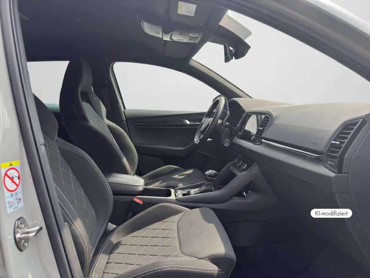 Skoda Karoq 1.5 TSI DSG Sportline MATRIX AHK — Vehicle gallery 4