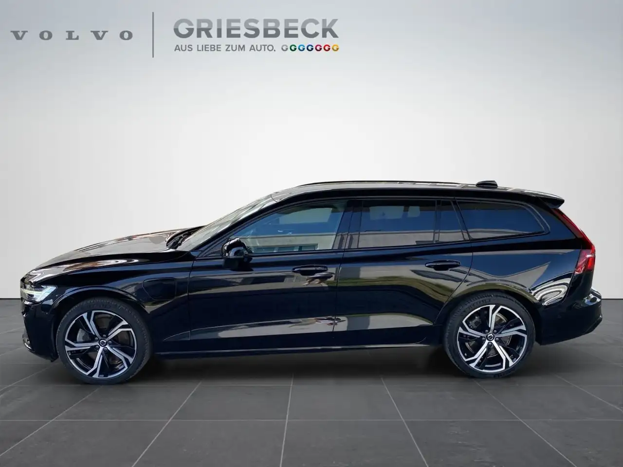 Volvo V60 Kombi T8 Plus Dark Recharge WiPa*LED*DAB* — Galería del vehículo 2