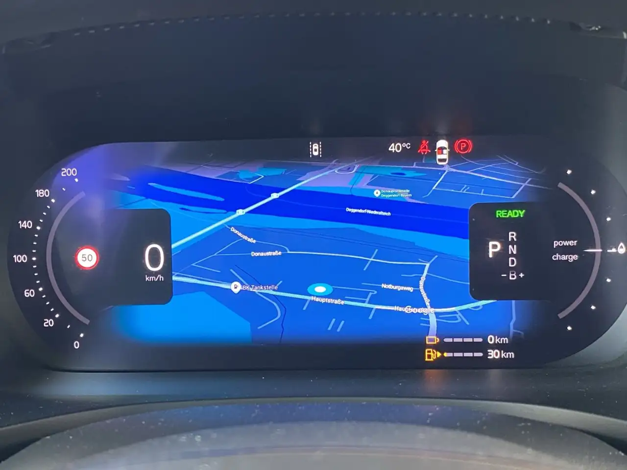 Volvo V60 Kombi T8 Plus Dark Recharge WiPa*LED*DAB* — Galería del vehículo 16