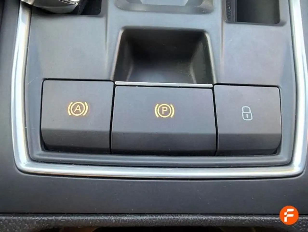 SEAT Leon 1.5 eTSI 110kW DSG S&S Style Special Ed — معرض صور السيارة 25
