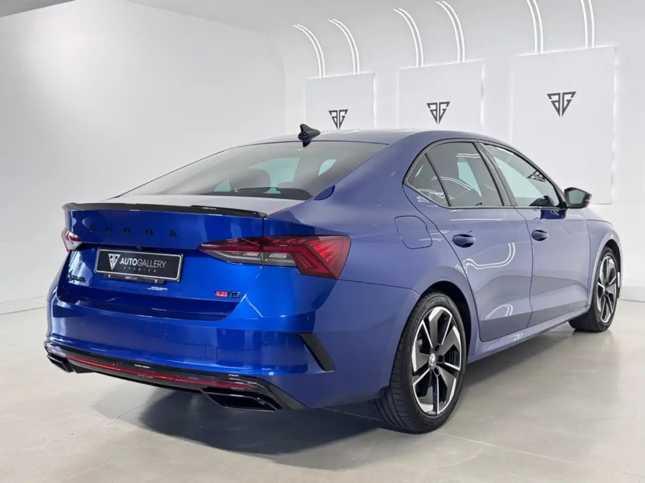 Skoda Octavia 2.0 TSI RS DSG — معرض صور السيارة 5