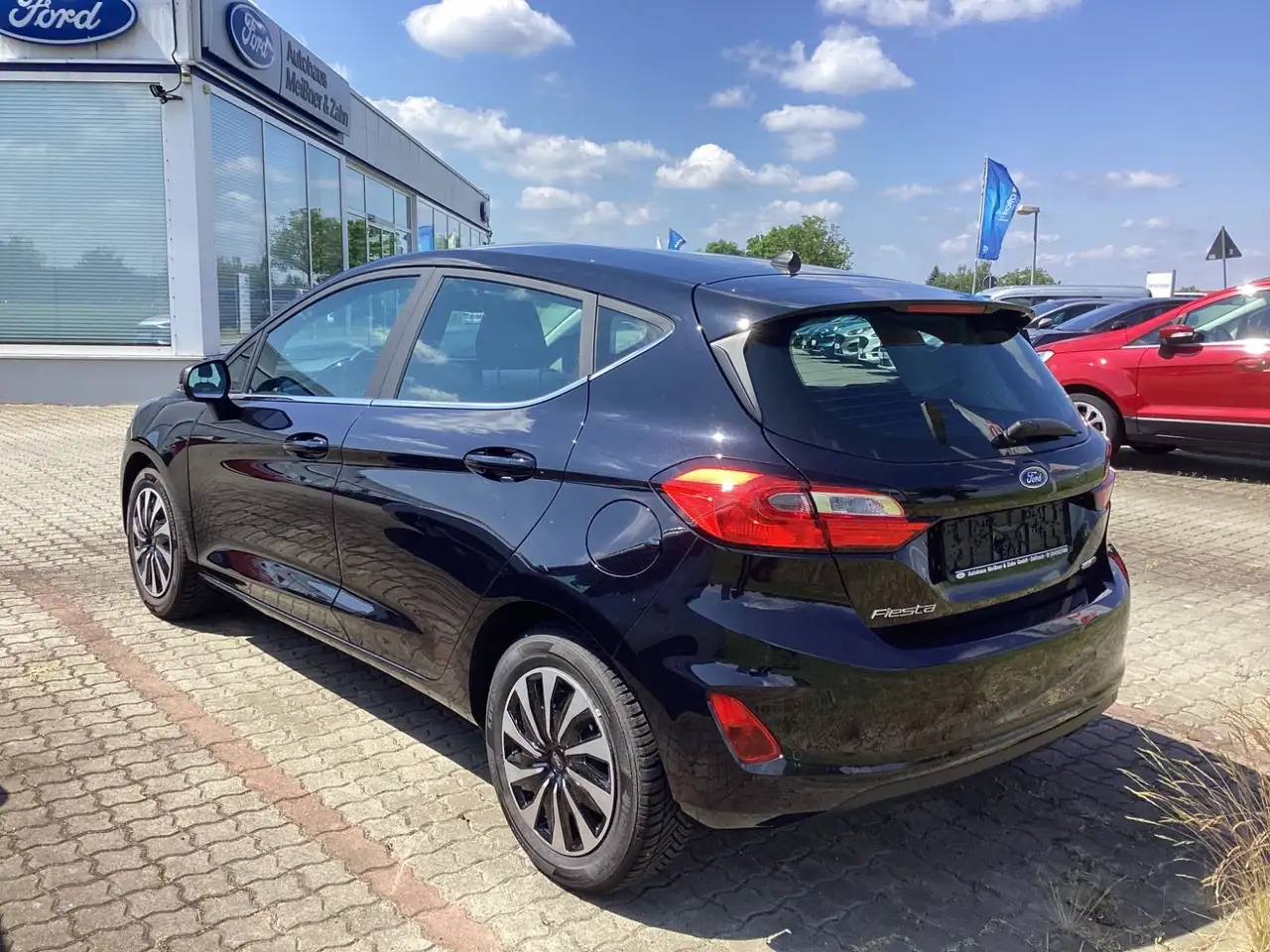 Ford Fiesta Titanium*GJR*LED*WINTER-P*KEY-FREE* — Galerie du véhicule 4