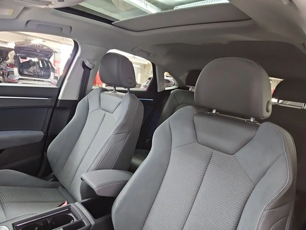 Audi Q3 Sportback S line LED ACC KAMERA PANO NAVI VIRTU... — Vehicle gallery 29