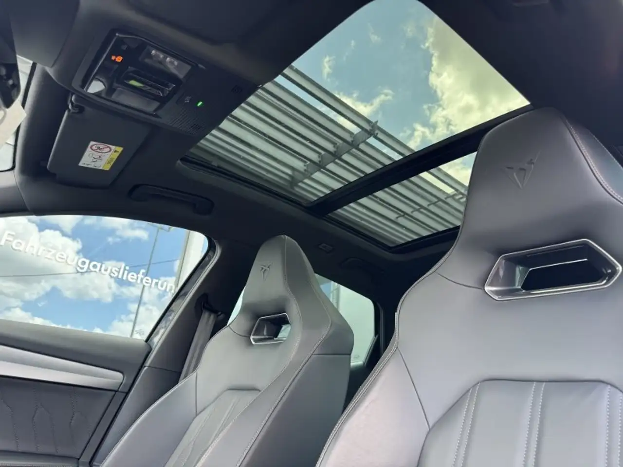 CUPRA Formentor 1.4 e-HYBRID Leder Navi Pano LED Memory ACC VC — معرض صور السيارة 25