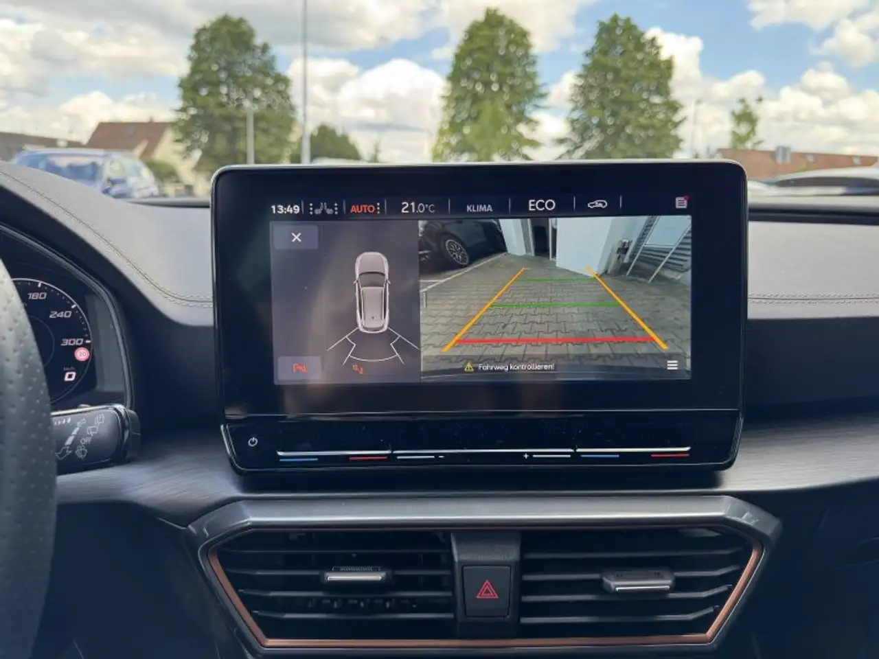 CUPRA Formentor 1.4 e-HYBRID Leder Navi Pano LED Memory ACC VC — معرض صور السيارة 23
