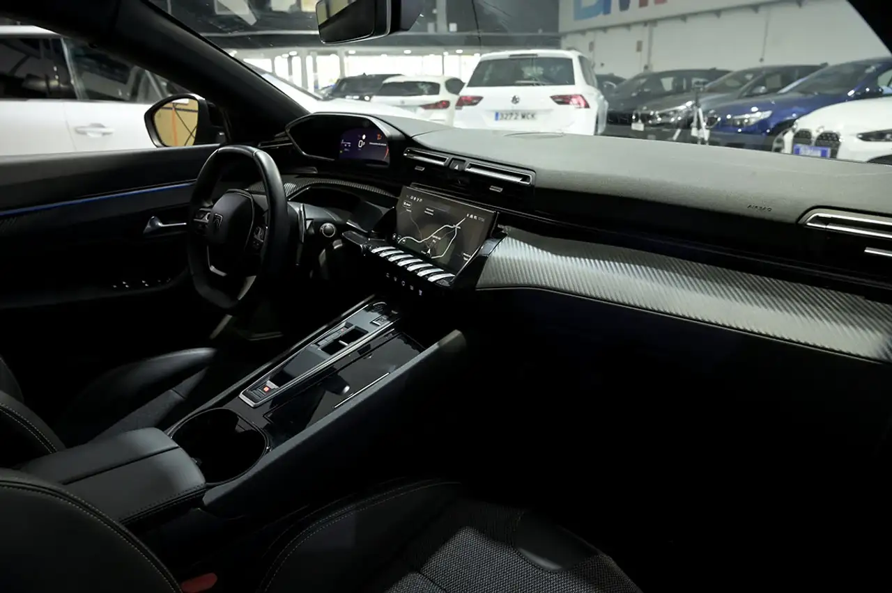 Peugeot 508 1.2 PureTech S&S Allure EAT8 130 — Galería del vehículo 22