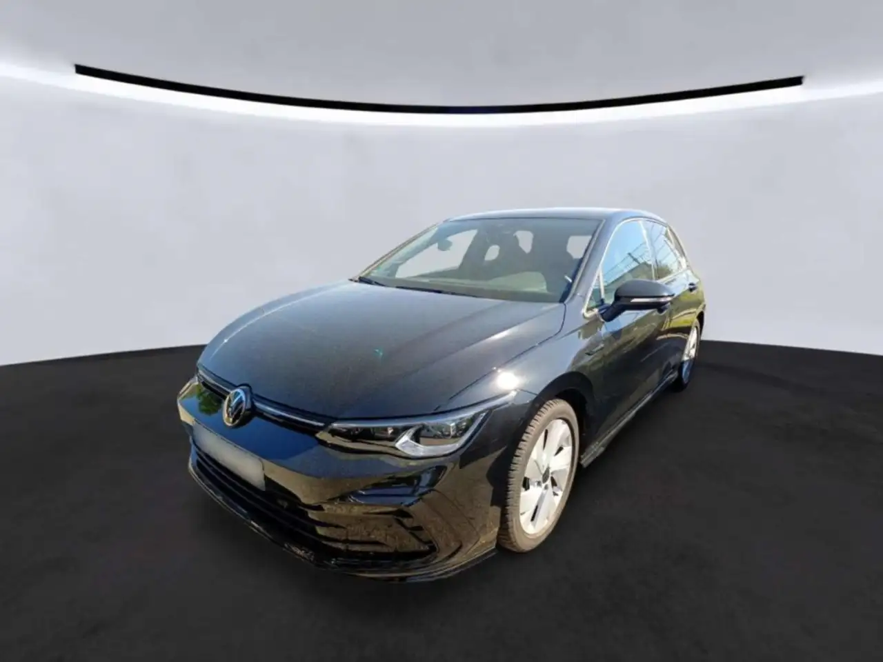 Volkswagen Golf 1.5 eTSI R-Line DSG NAV/Matrix/AHK/Kamera — Galería del vehículo 2