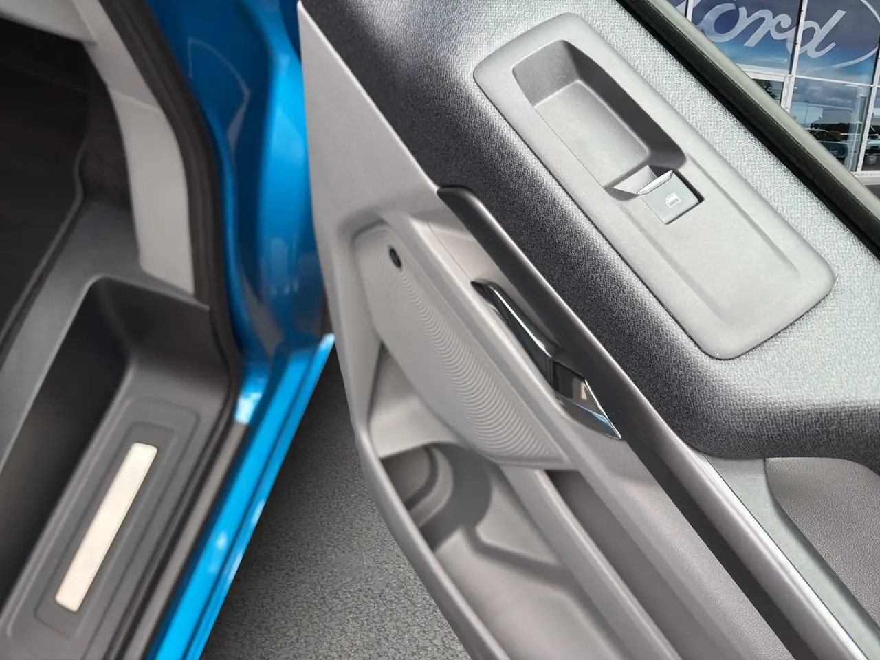 Ford Tourneo Custom Elektro eMotor 340 L1 #Sport #RWD #sofort — Vehicle gallery 21