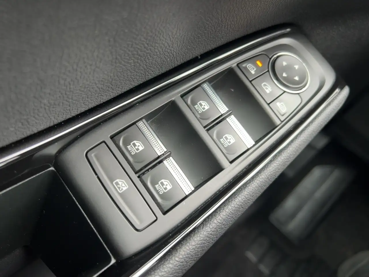 Renault Austral TECHNO E-TECH FULL HYBRID 200 RÜCKFAHRKAMERA — معرض صور السيارة 20