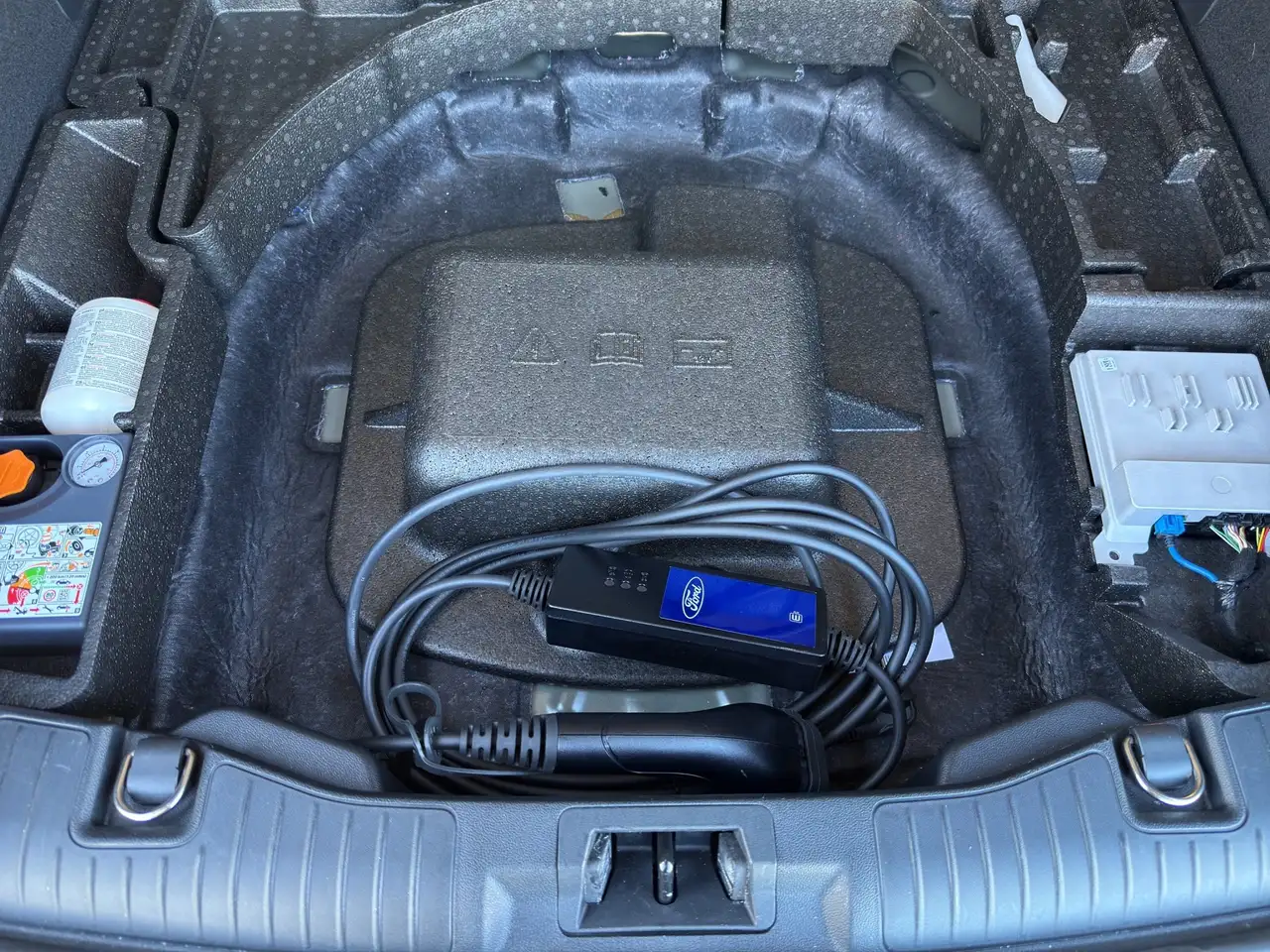Ford Kuga Active X 2.5 Duratec PHEV *ACC*LED*NAVI* — معرض صور السيارة 20