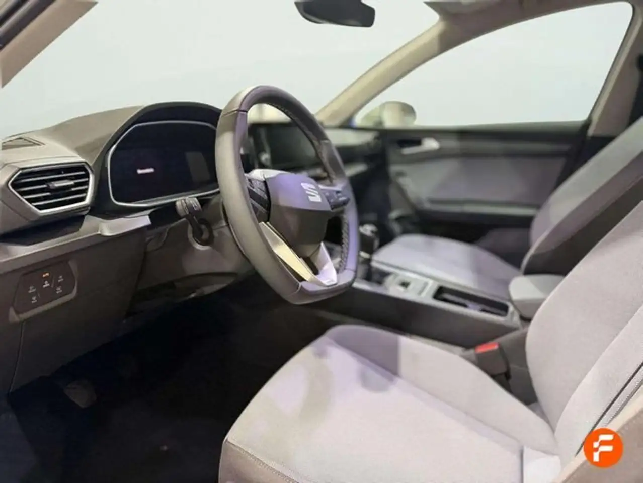 SEAT Leon 1.0 TSI S&S Style XS 110 — Vehicle gallery 11