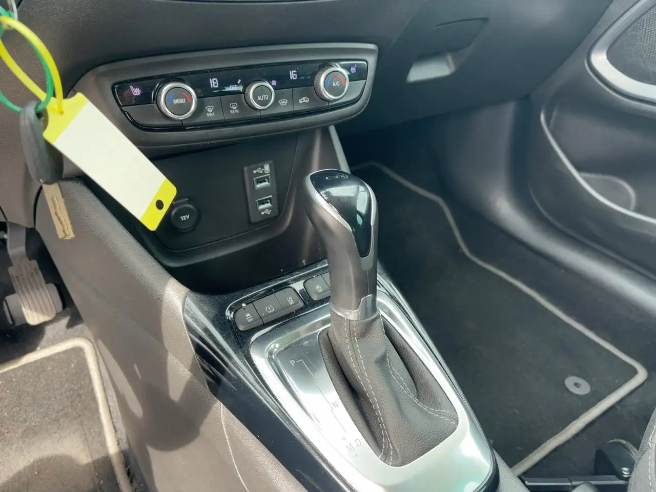 Opel Crossland Elegance LED KeyLess — Galerie du véhicule 16
