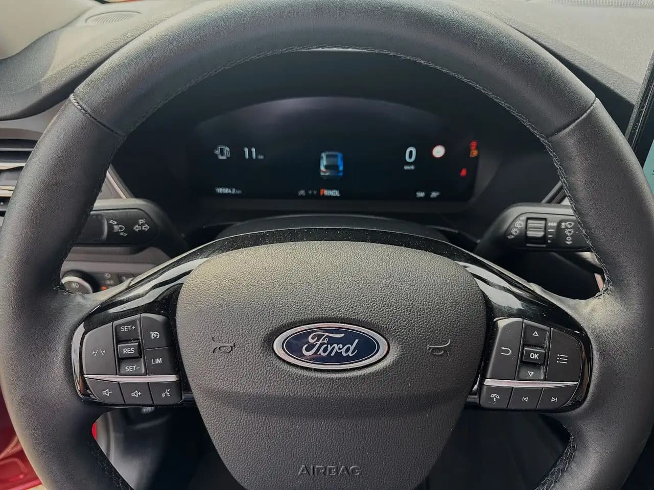 Ford Kuga Titanium 1,5 EcoBoost Automatik (8-fach Ber — Vehicle gallery 17
