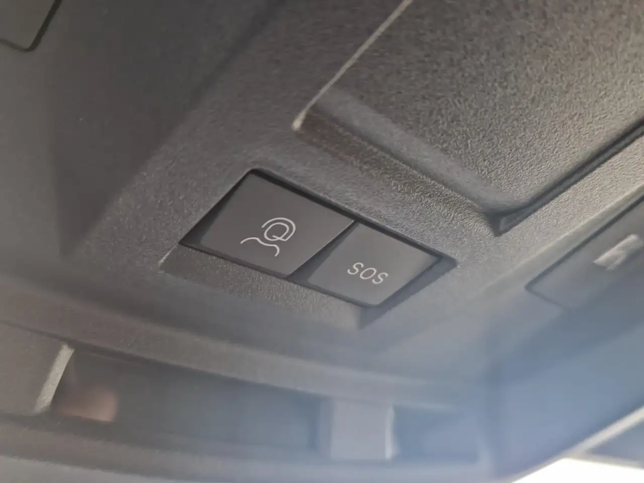 Peugeot 3008 Hybrid 145 e-DSC6 Allure /Navi/LED/ACC — معرض صور السيارة 22