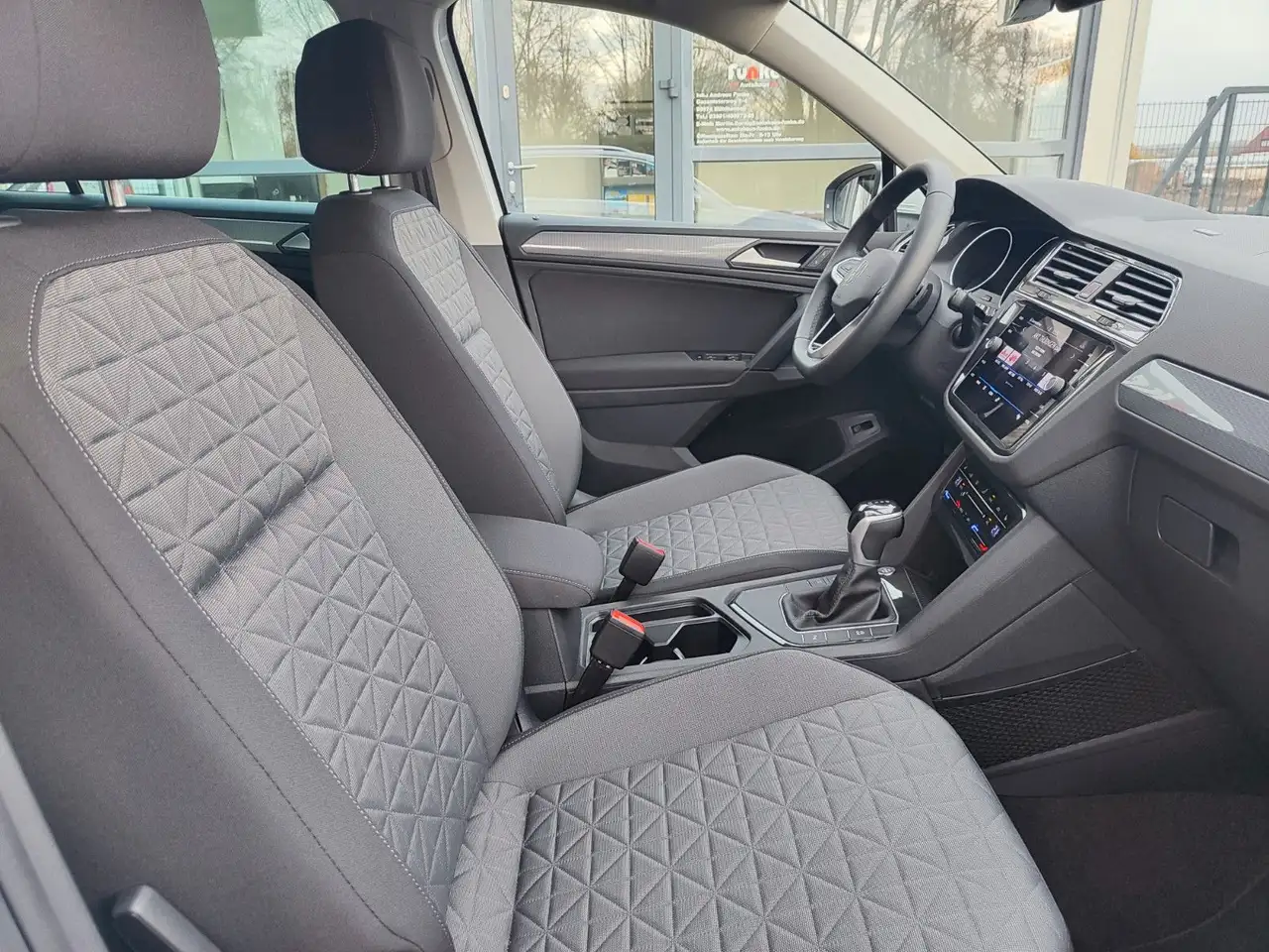 Volkswagen Tiguan 1.5 TSI DSG Life **AHK**KAMERA**ACC** — Galería del vehículo 5