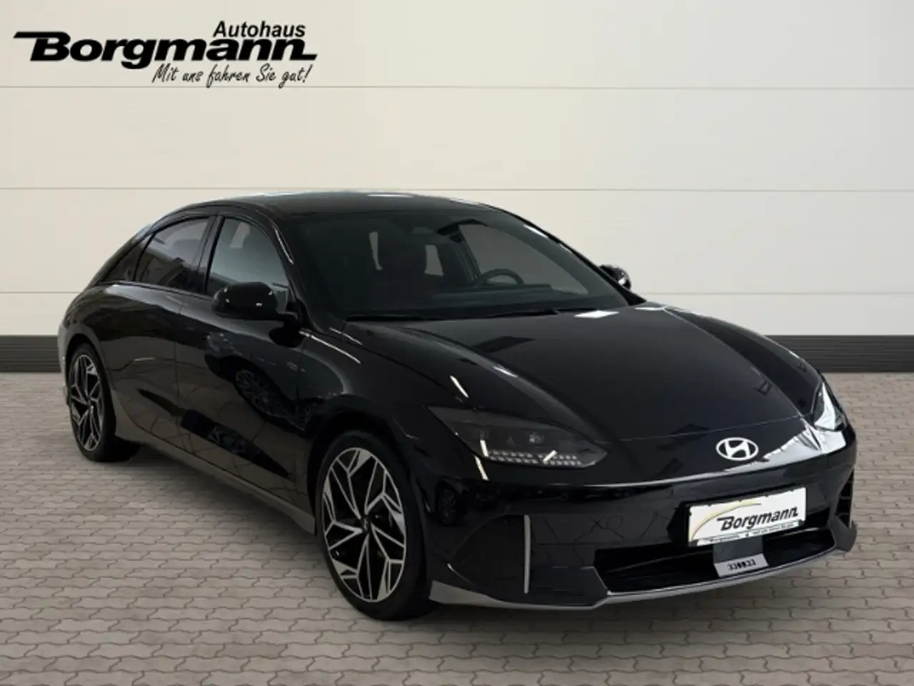 Hyundai IONIQ 6 TECHNIQ-Paket 77,4kWh -SHZ - MatrixLED - Rückfahrk — Vehicle gallery 3