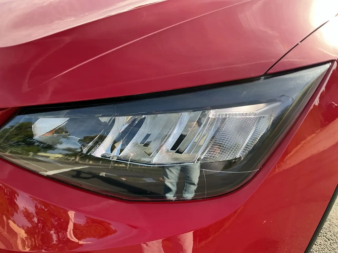 SEAT Arona 1.0 TSI STYLE EDITION LED+NAVI+RFK+GRA+17" — Galería del vehículo 18