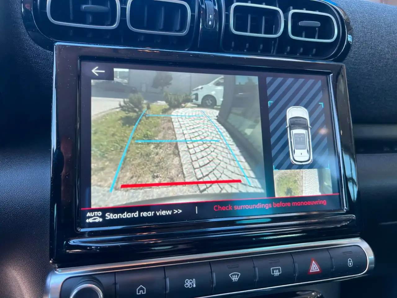 Citroen C3 Aircross PureTech 130 EAT6 Max — Galería del vehículo 16