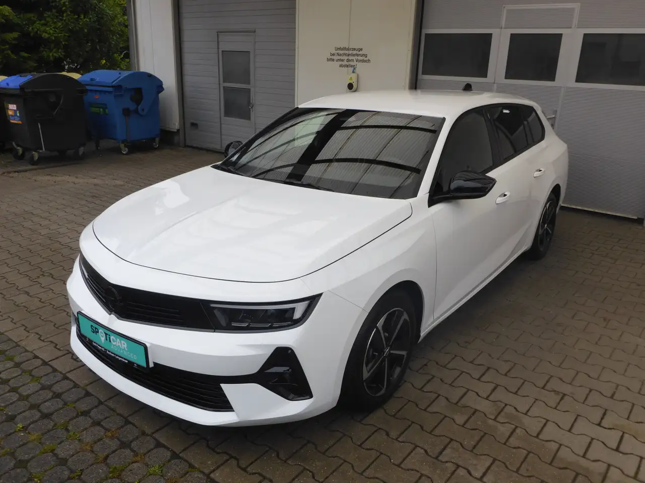 Opel Astra Sports Tourer GS mit Anhängerkupplung, Automatik — Bochum