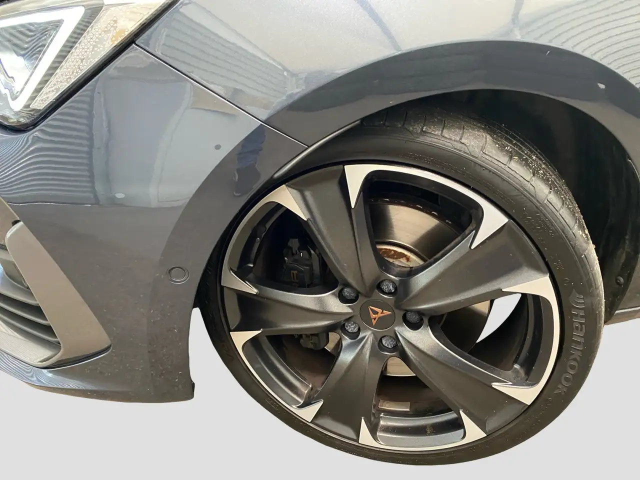 CUPRA Leon Sportstourer 2.0 TSI DSG VZ 4Drive ACC — معرض صور السيارة 5