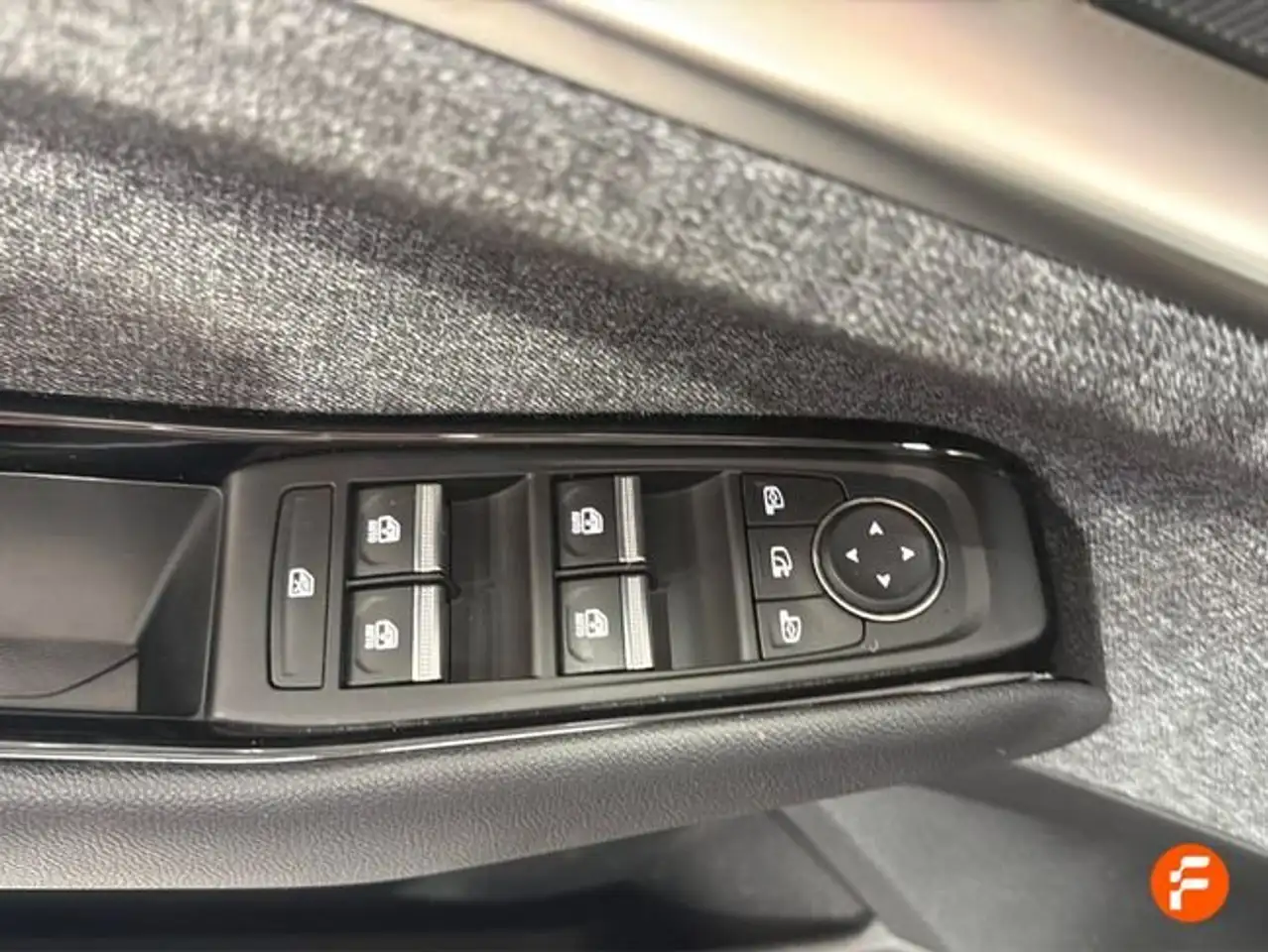 Renault Espace Iconic E-Tech full hybrid 146kW 7p — معرض صور السيارة 12