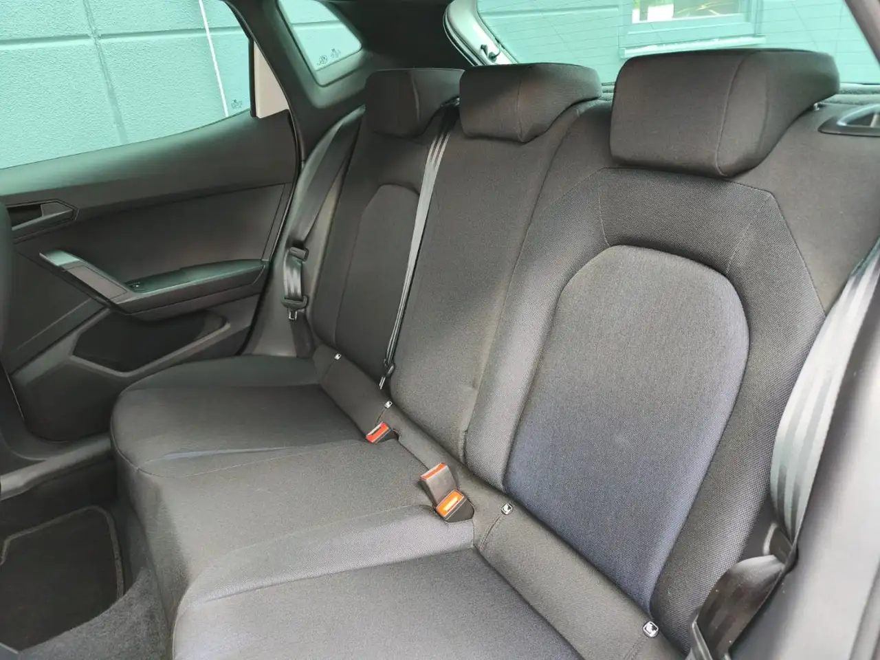 SEAT Ibiza 1.0 TSI FR Pro Black 18Zoll KAMERA NAVI VIRTUAL CO — معرض صور السيارة 7