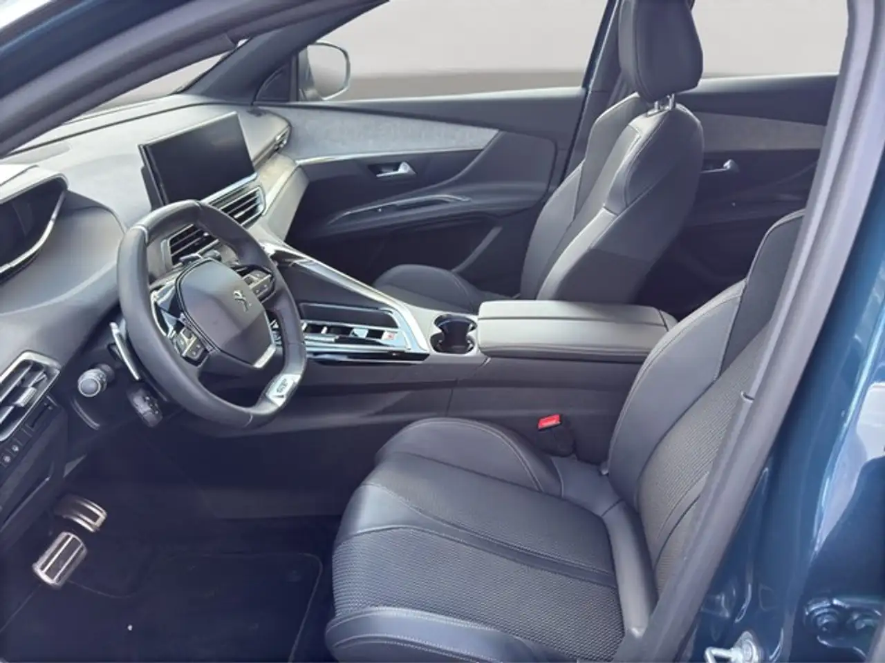 Peugeot 3008 Hybrid 136 GT Navi Digitales Cockpit LED ACC 2-... — Galerie du véhicule 5