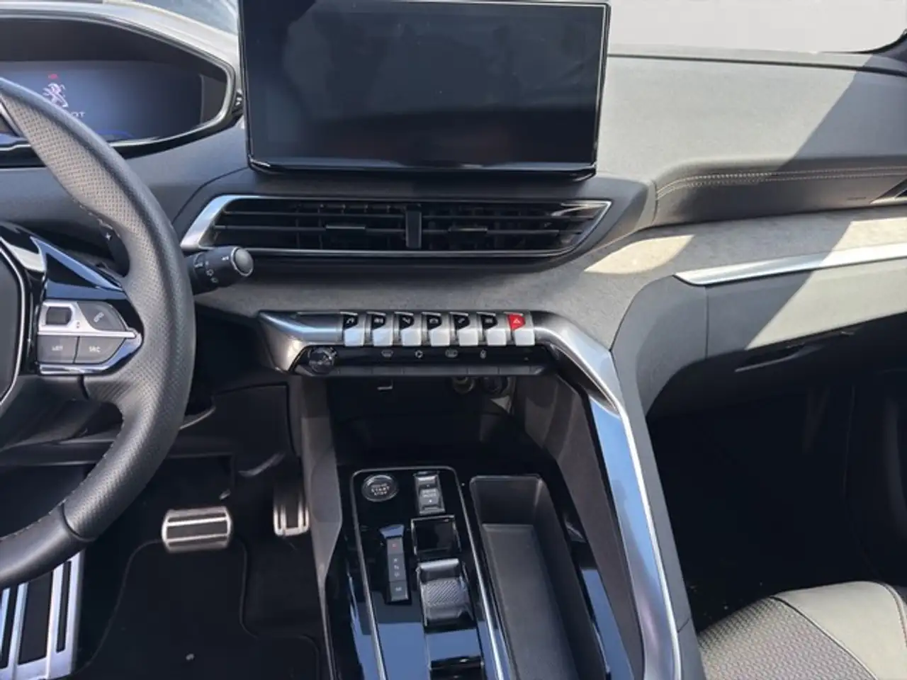 Peugeot 3008 Hybrid 136 GT Navi Digitales Cockpit LED ACC 2-... — Galerie du véhicule 8