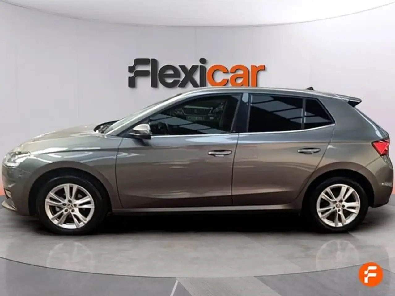 Skoda Fabia 1.0 MPI Selection 59kW — معرض صور السيارة 4