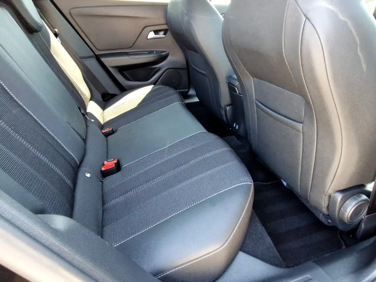 Opel Mokka 1.2 GS Line AT RÜCKFAHRKAMERA|NAVI|SHZ — معرض صور السيارة 13