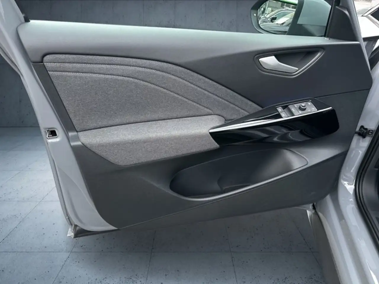 Volkswagen ID.3 Pro 150 kW 62 kWh LED Rückfahrkamera Navi Apple... — Galería del vehículo 16