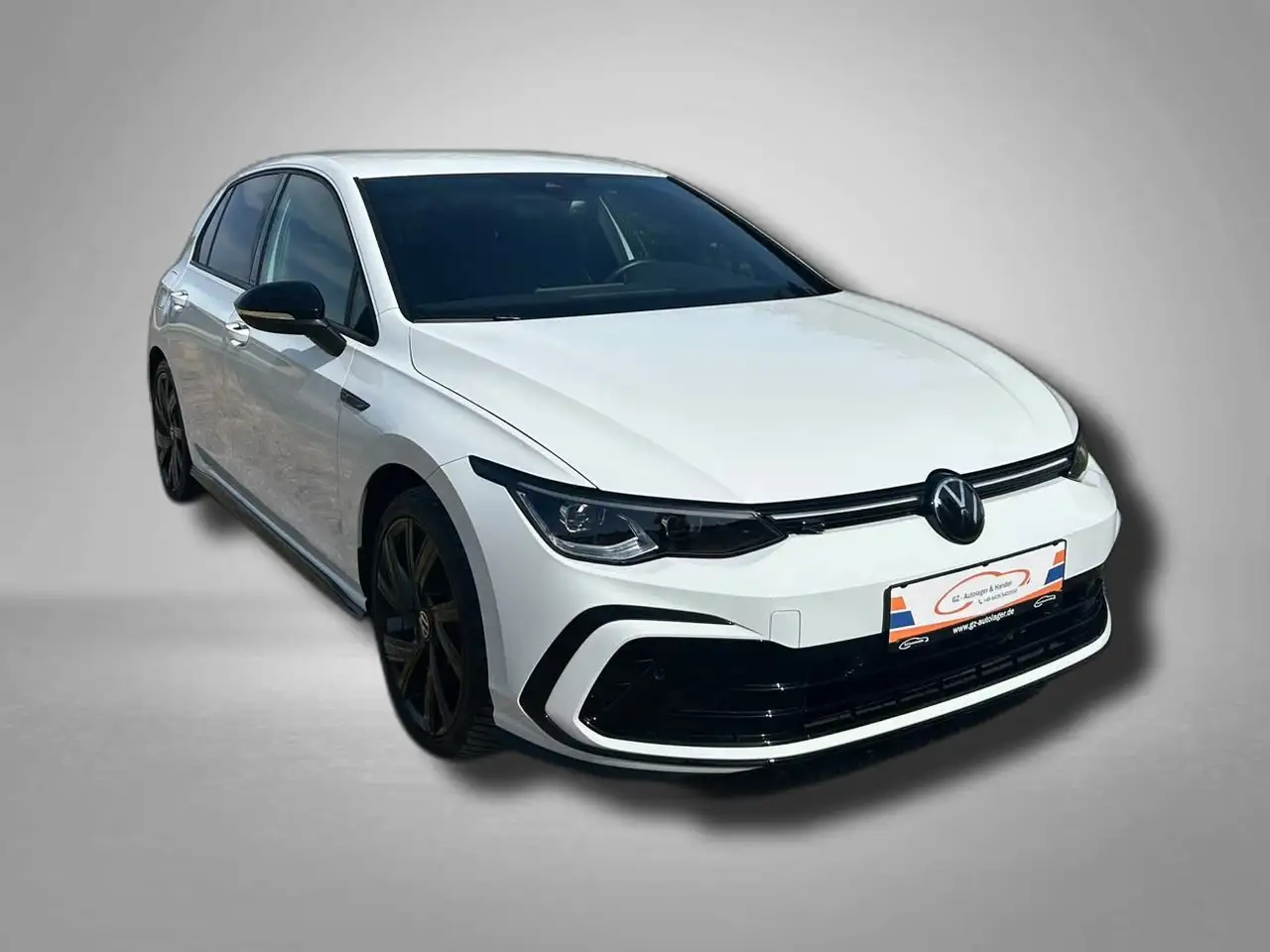 Volkswagen Golf Golf VIII 1.5 eTSI R-Line (EURO 6d) — معرض صور السيارة 9