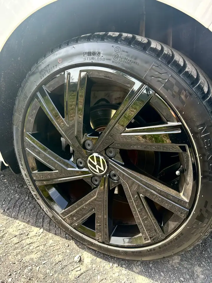 Volkswagen Golf Golf VIII 1.5 eTSI R-Line (EURO 6d) — معرض صور السيارة 11