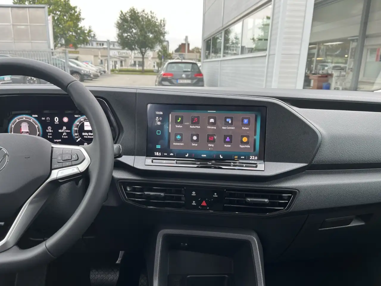 Volkswagen Caddy Maxi Kombi 1.5 TSI DSG KAM SHZ PDC Klimaauto — Vehicle gallery 9